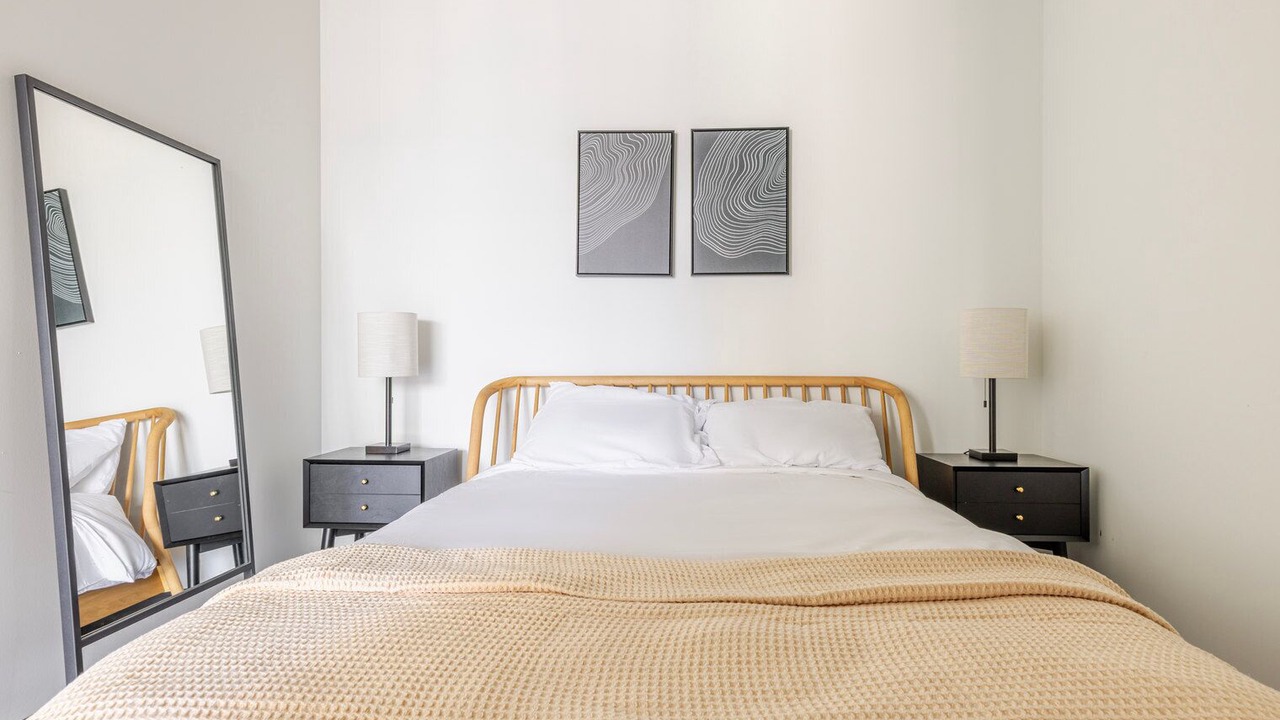 Photo of Bedroom in Downtown Chicago
