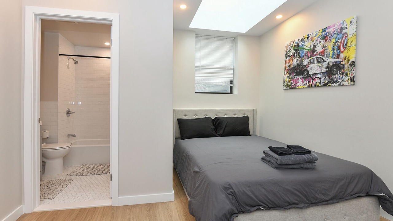 Photo of Bedroom in Bowery