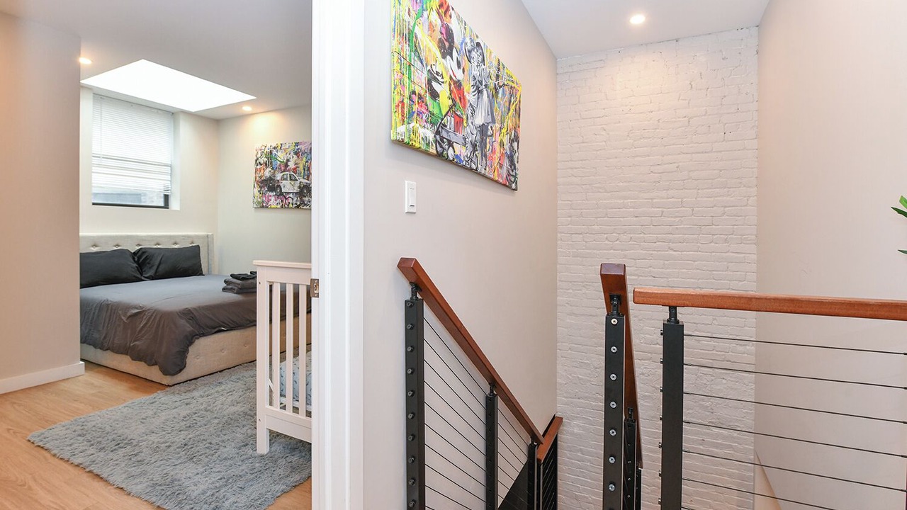 Photo of Others in Bowery