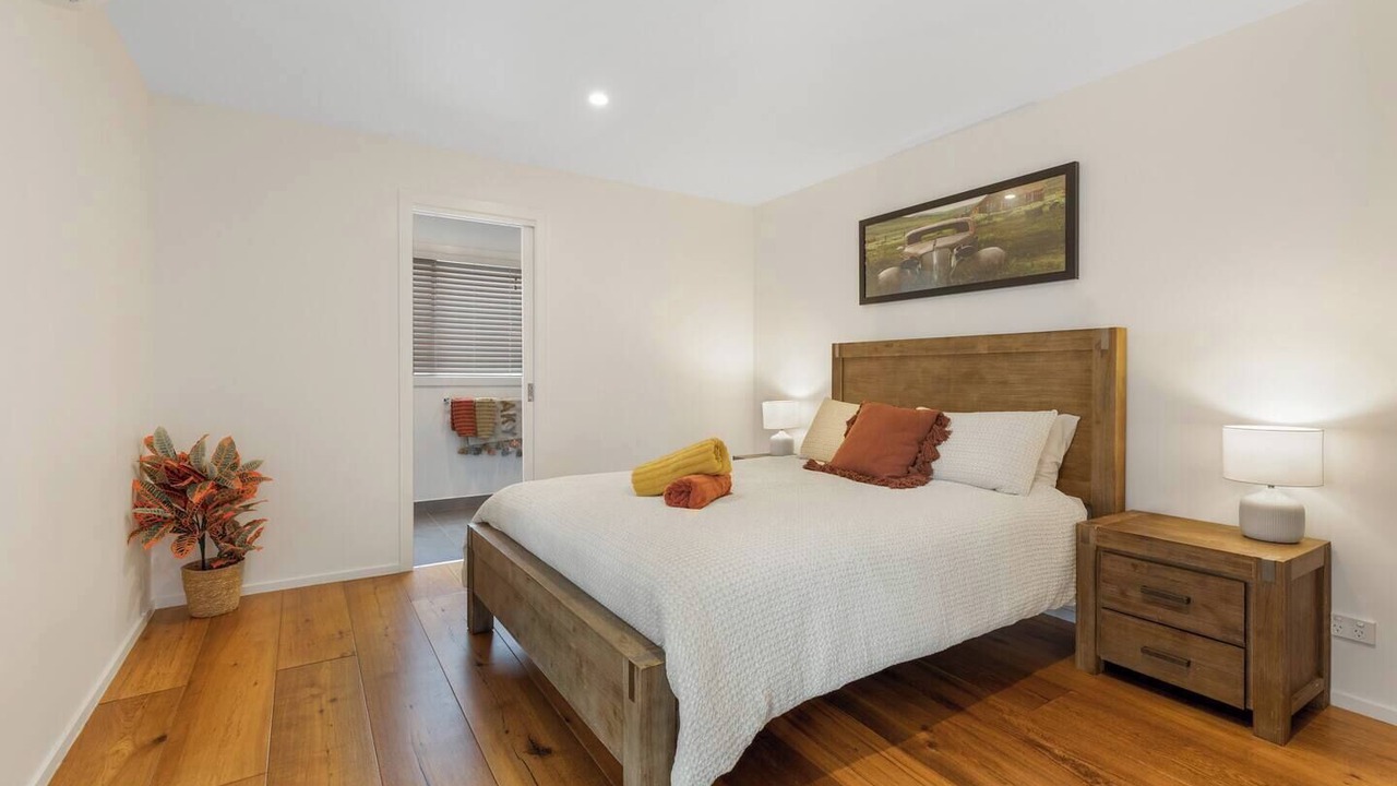 Photo of Others in Bridgewater on Loddon