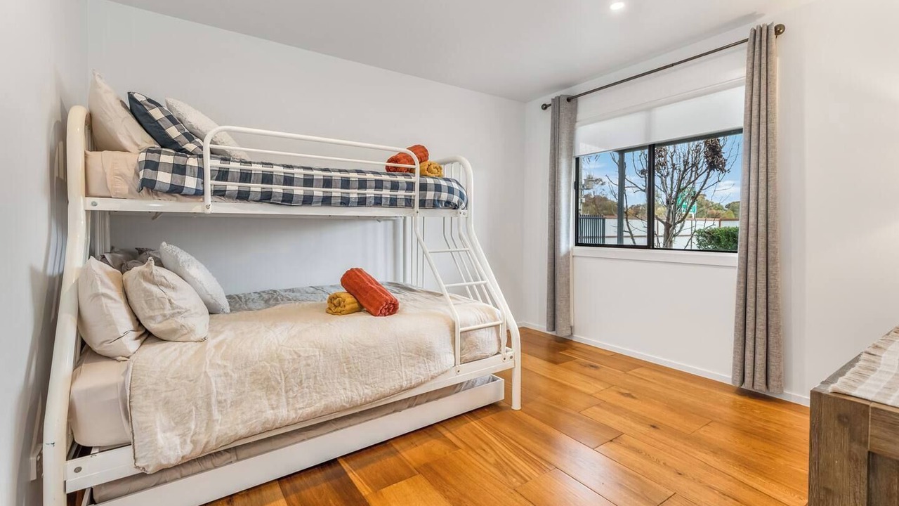 Photo of Others in Bridgewater on Loddon