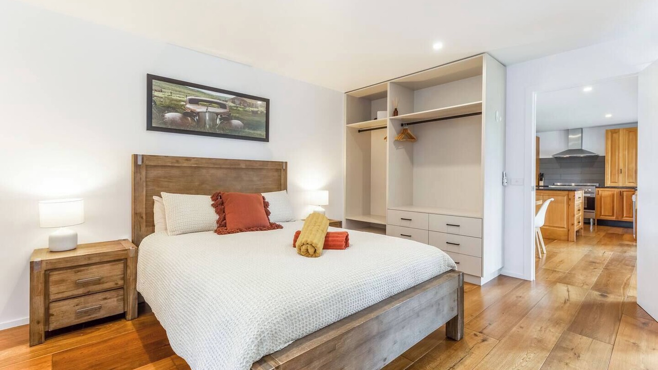 Photo of Others in Bridgewater on Loddon