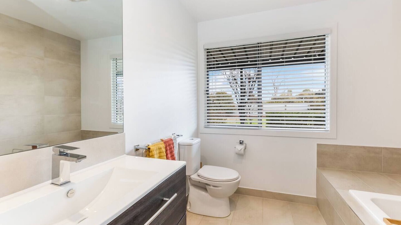 Photo of Others in Bridgewater on Loddon