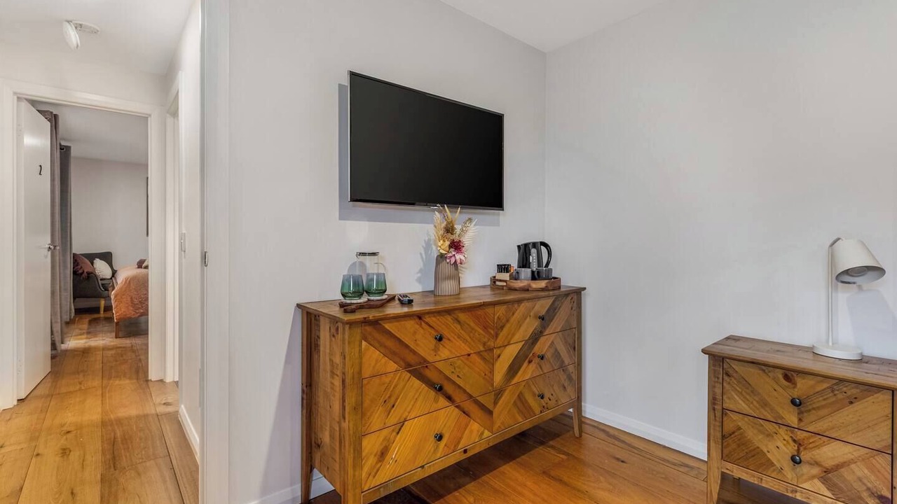 Photo of Others in Bridgewater on Loddon