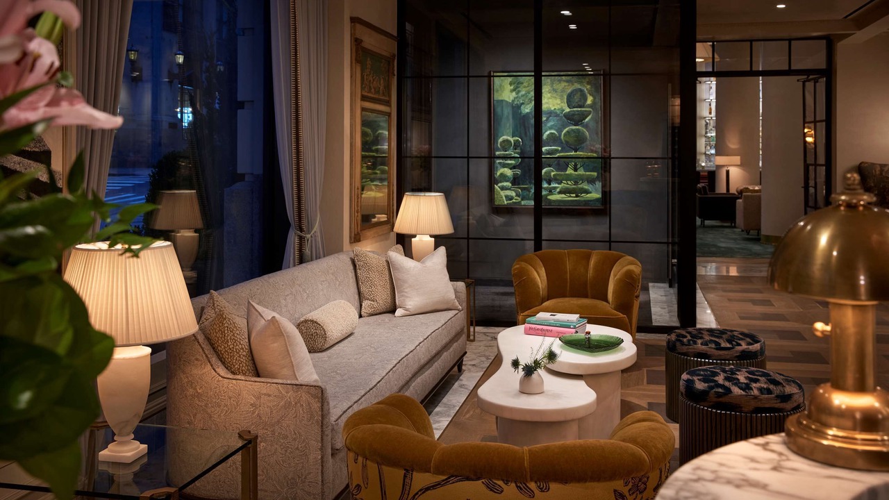 Photo of Others in Financial District