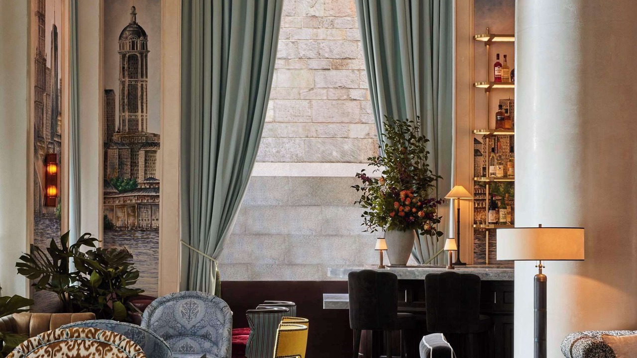 Photo of Others in Financial District