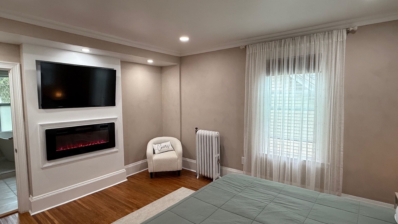Photo of Bedroom in Utica