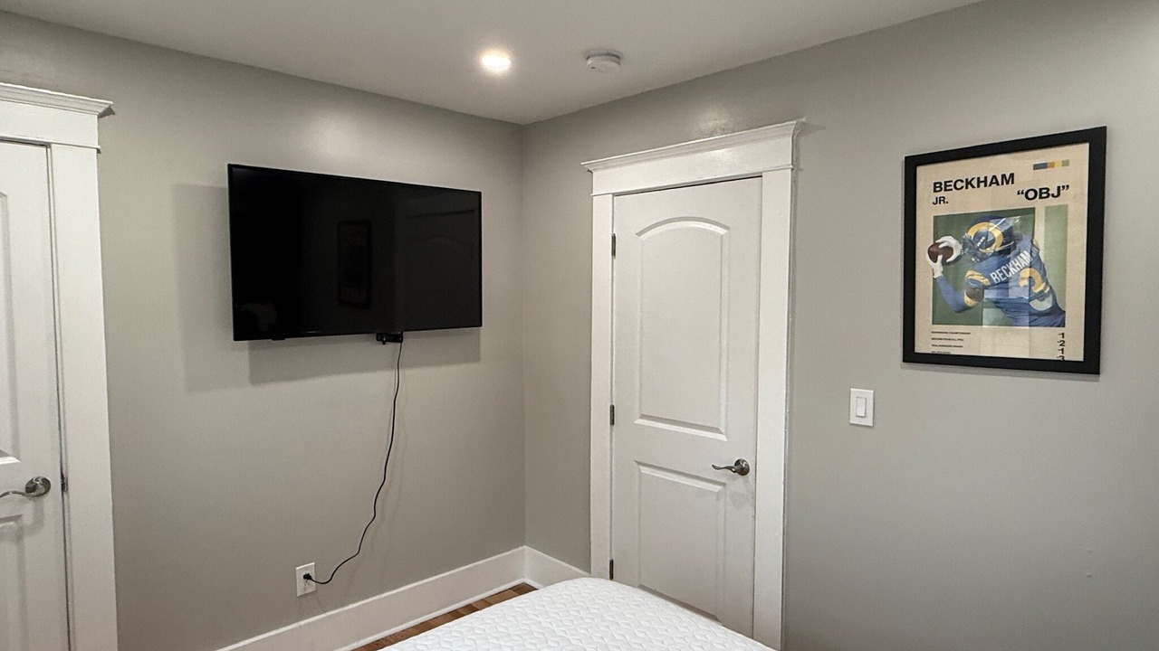 Photo of Bedroom in Utica