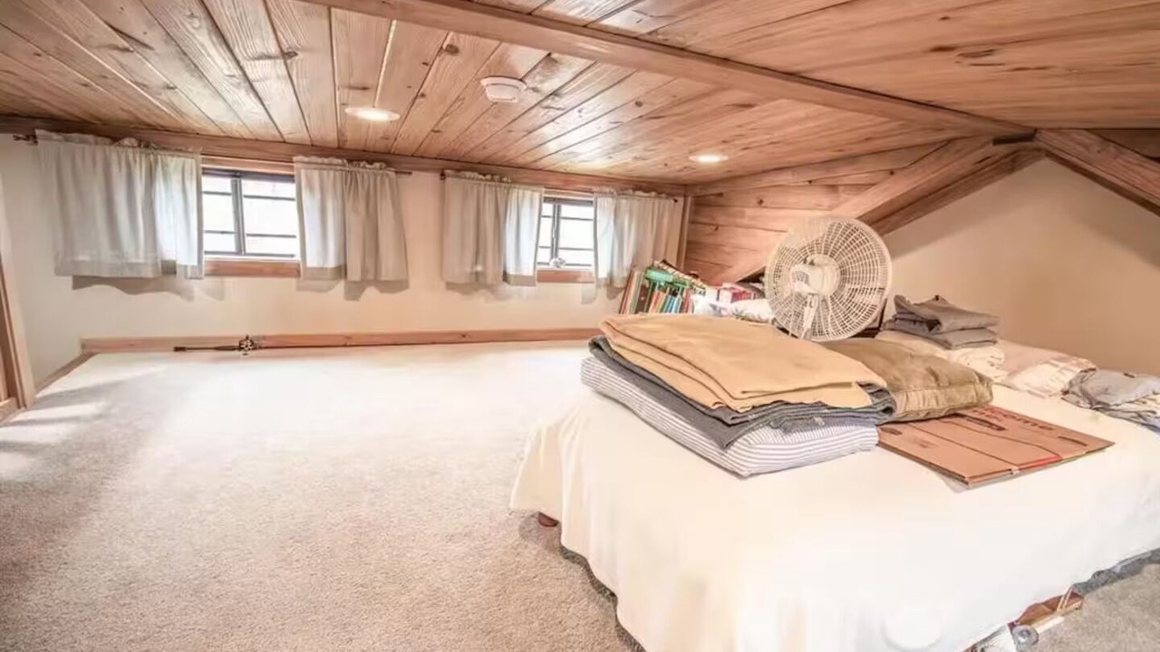 Photo of Bedroom in Karnack