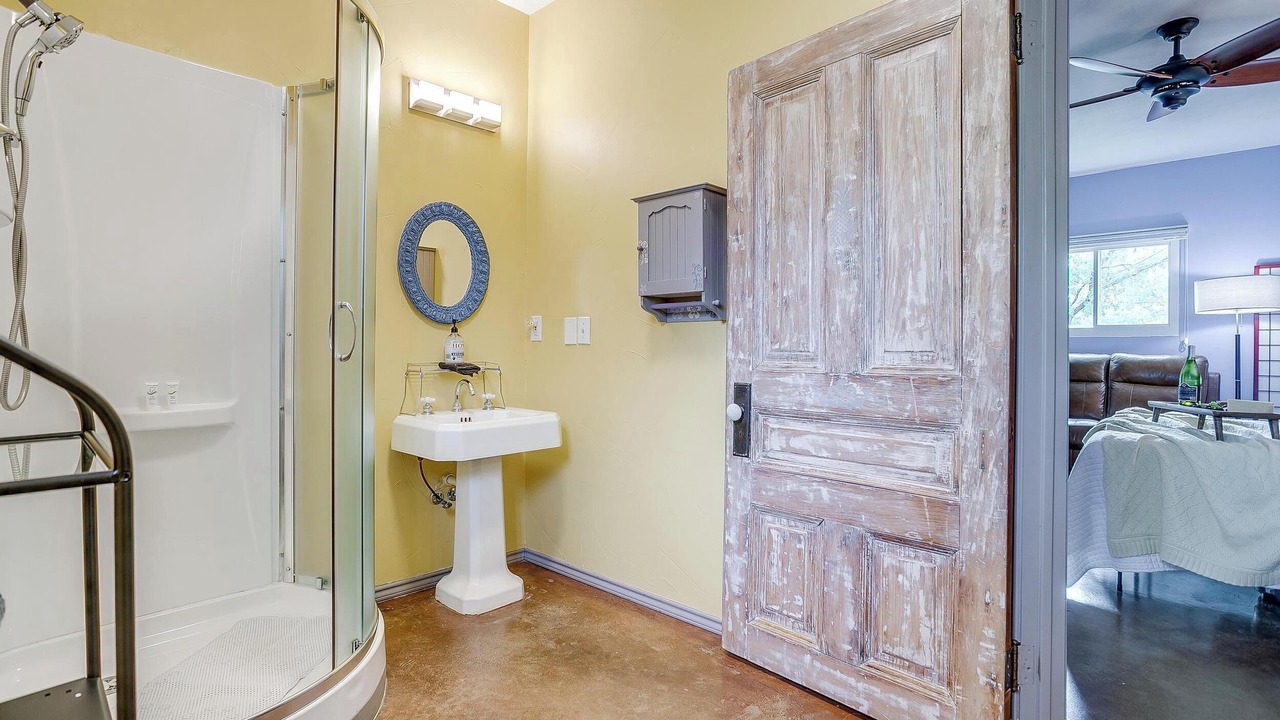 Photo of Bathroom in Glen Rose