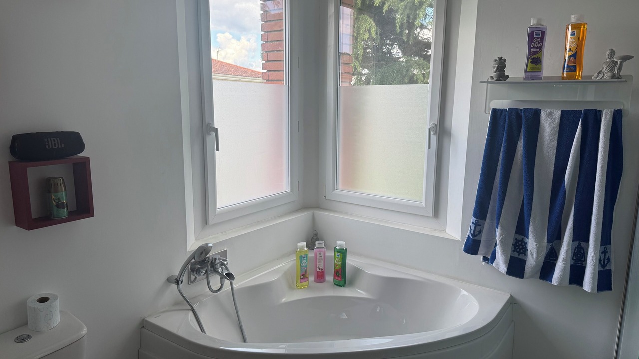 Photo of Bathroom in Pont des Demoiselles-Montaudran-La Terrasse