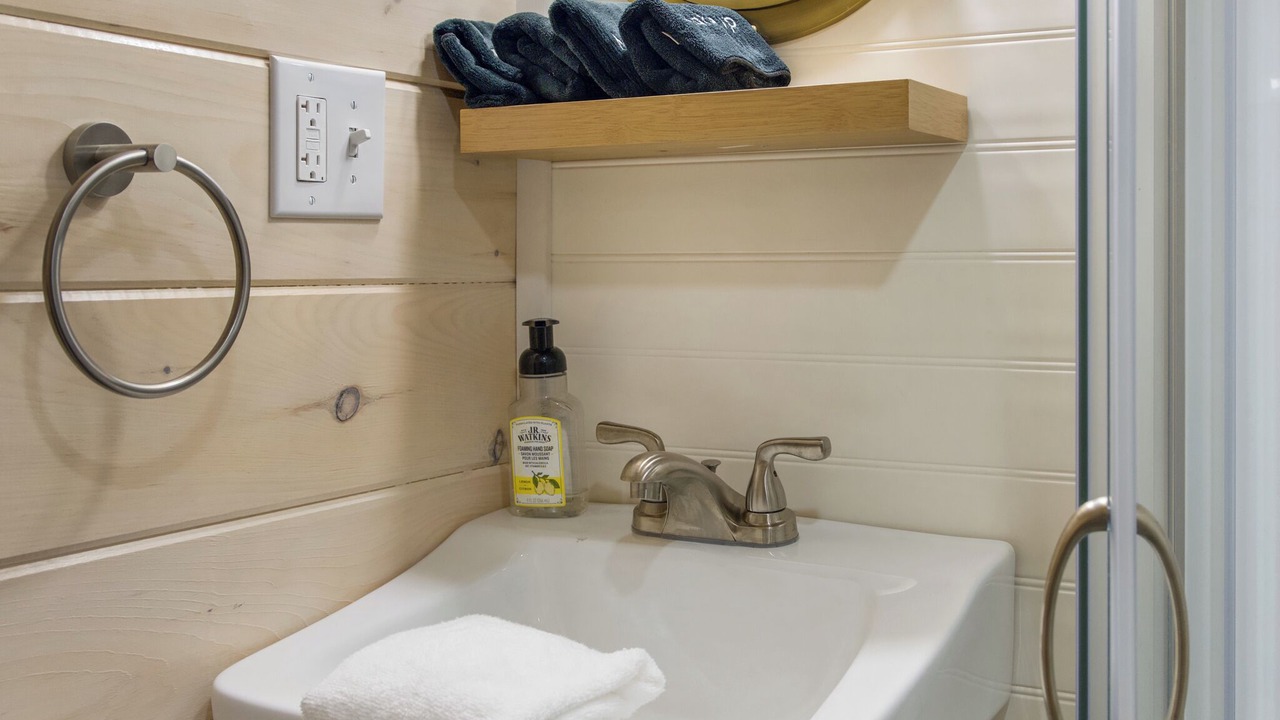 Photo of Bathroom in Orland