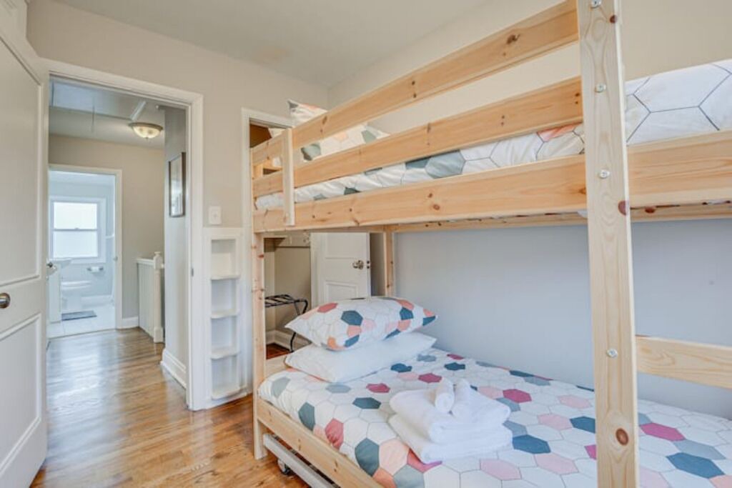 Photo of Bedroom in Parkville