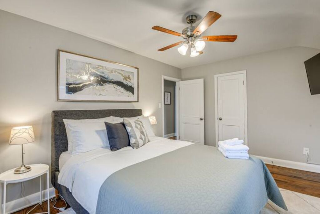 Photo of Bedroom in Parkville