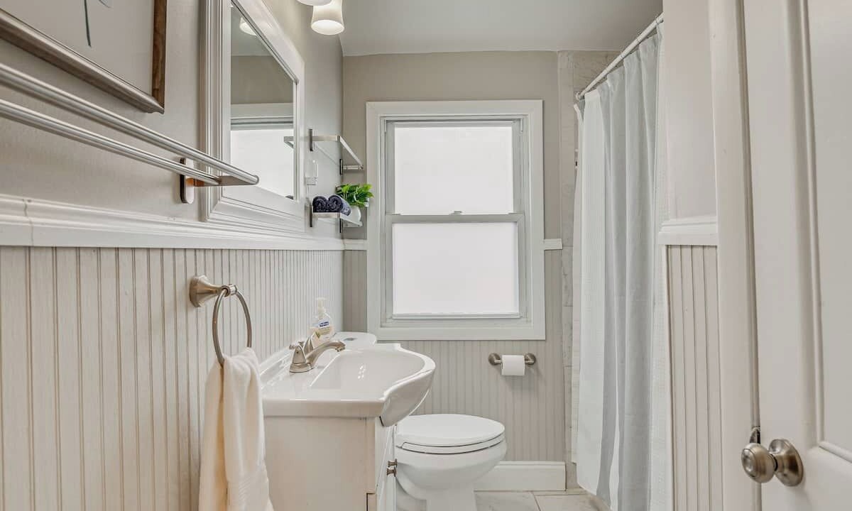 Photo of Bathroom in Parkville