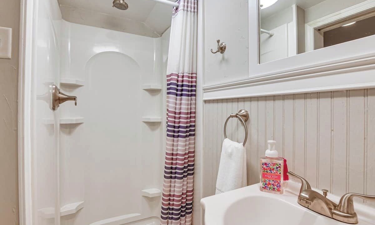 Photo of Bathroom in Parkville