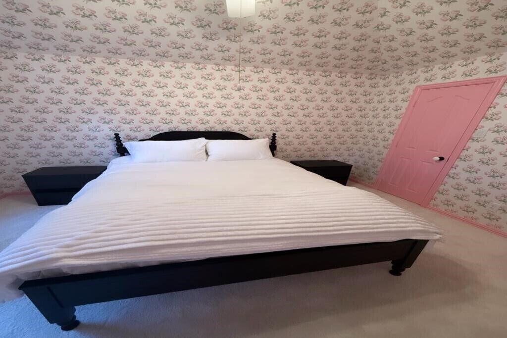 Photo of Bedroom in Indian Springs
