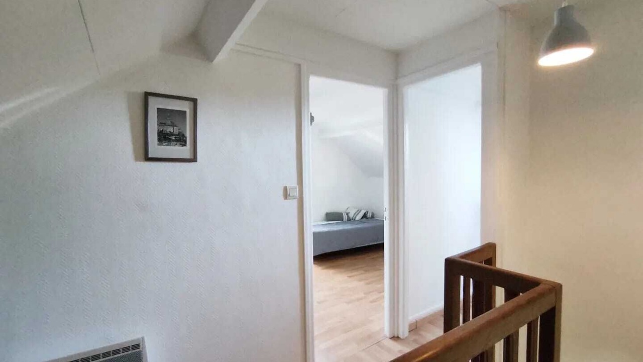 Photo of Others in Lison