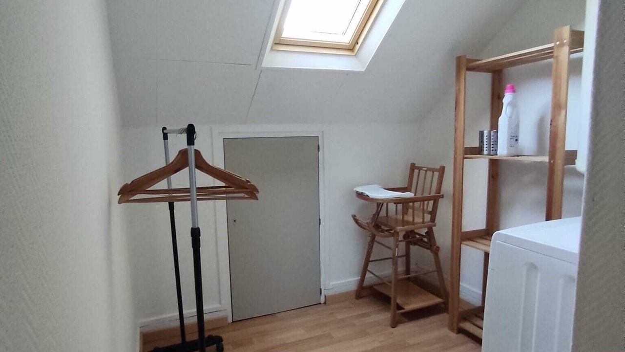 Photo of Others in Lison