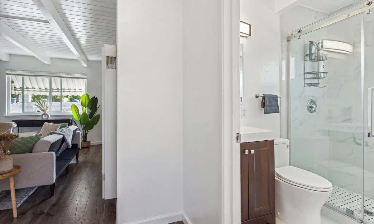 Photo of Bathroom in Poets Corner