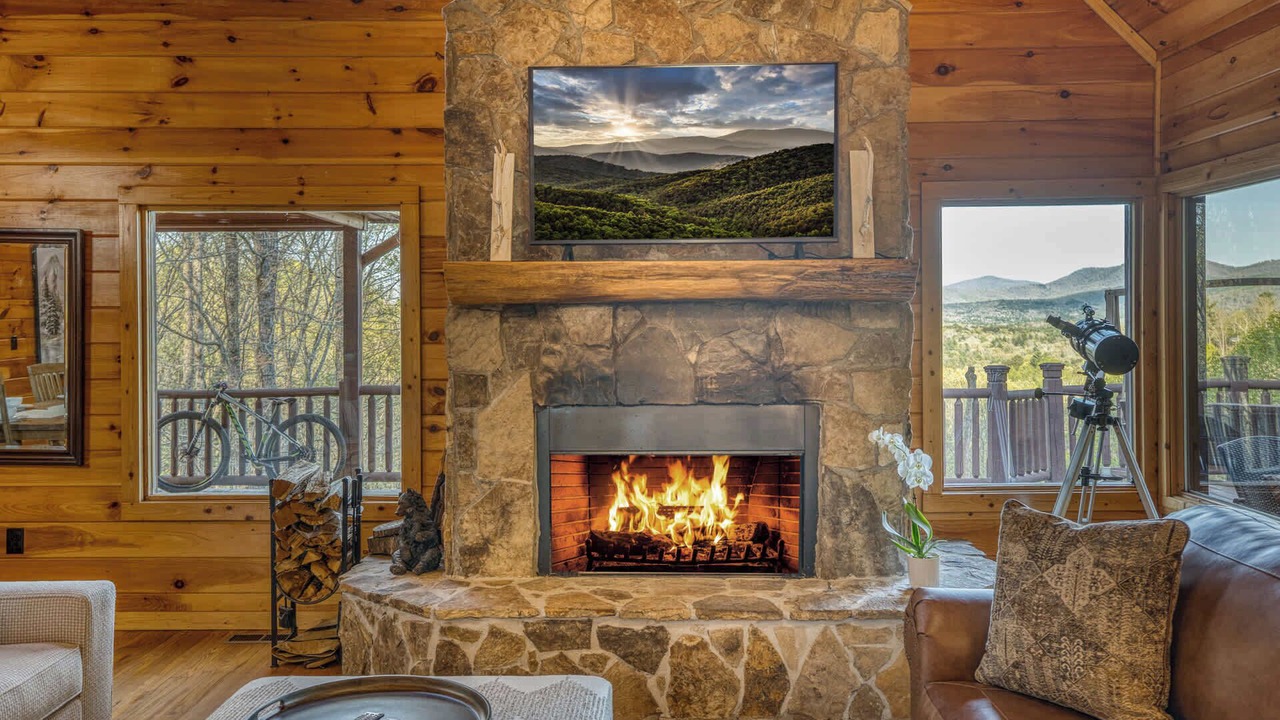 Photo of Livingroom in Ridges Over the Lake