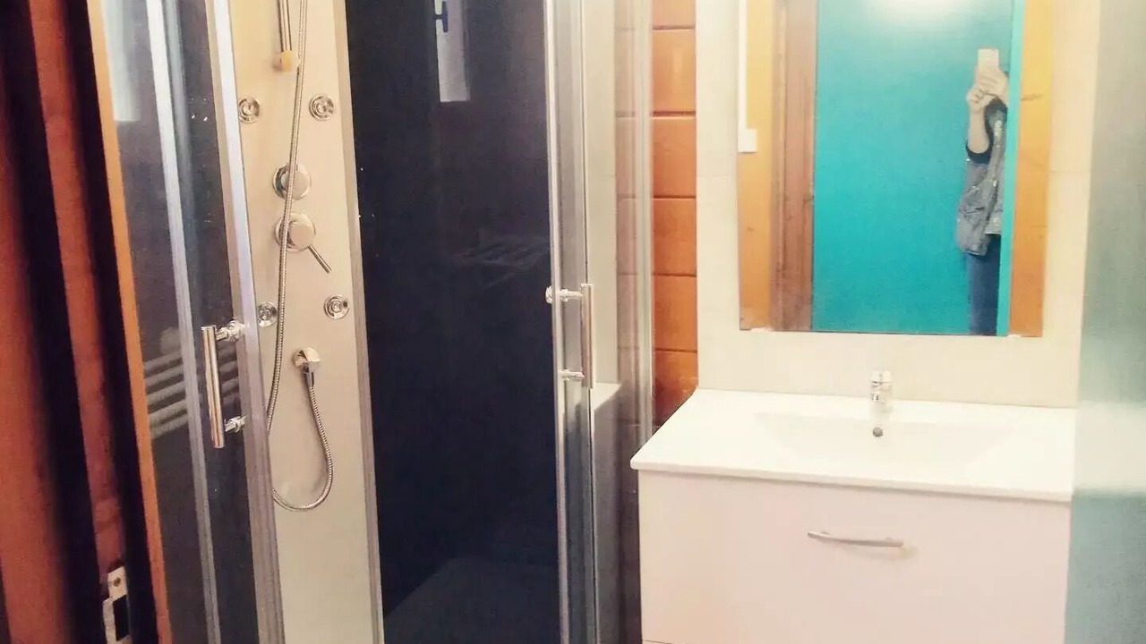 Photo of Bathroom in Vouneuil-sur-Vienne