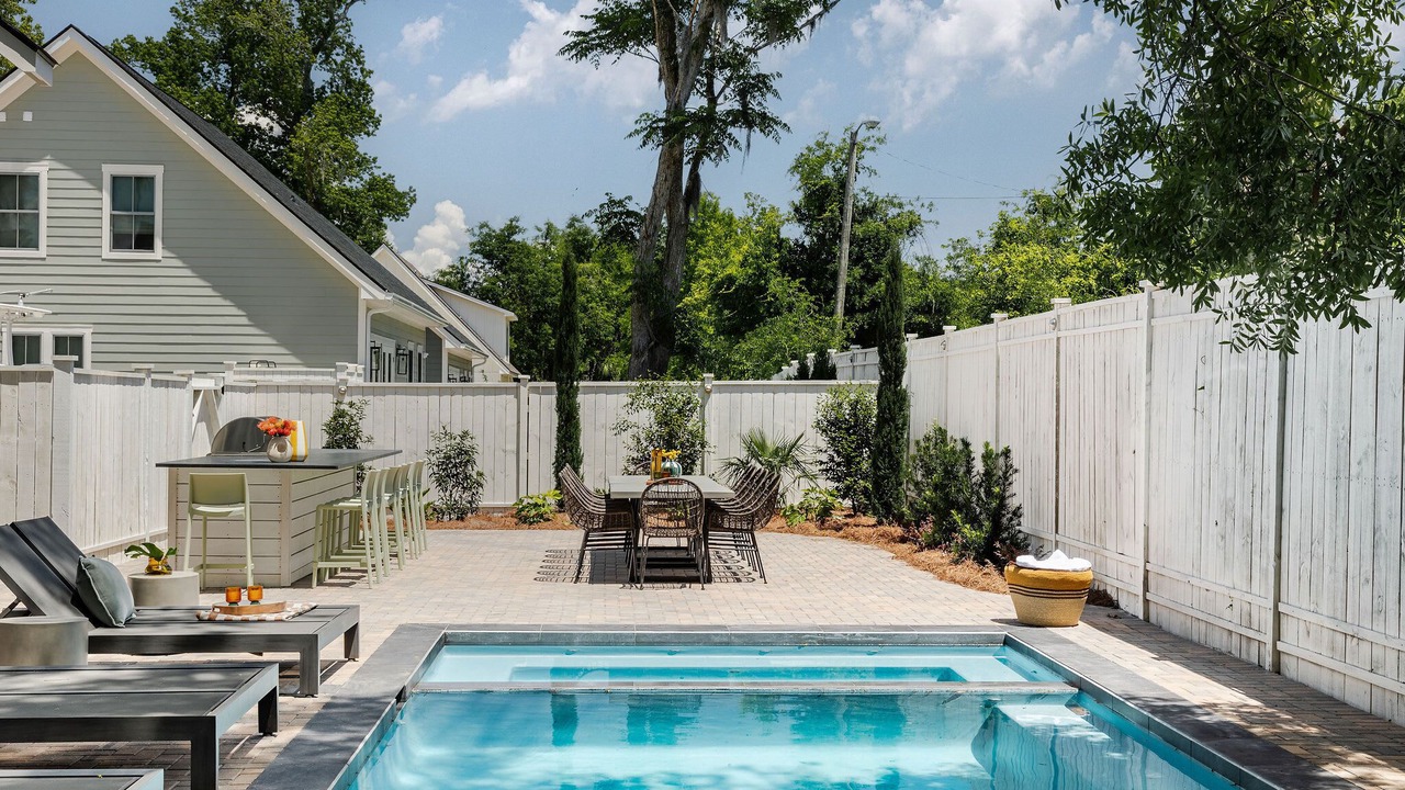 Photo of Outdoor in Thunderbolt