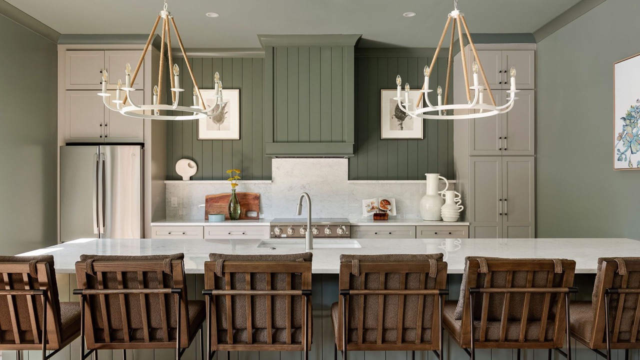 Photo of Others in Thunderbolt