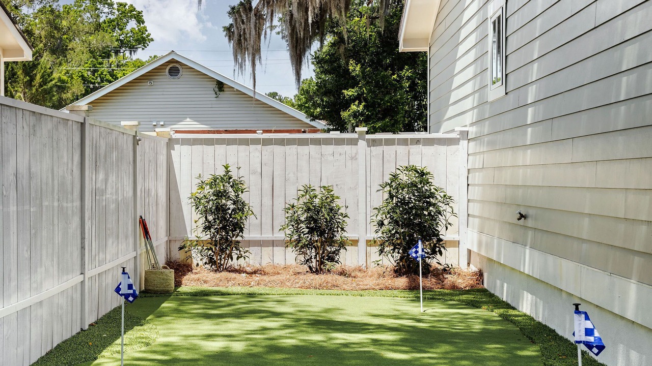 Photo of Others in Thunderbolt