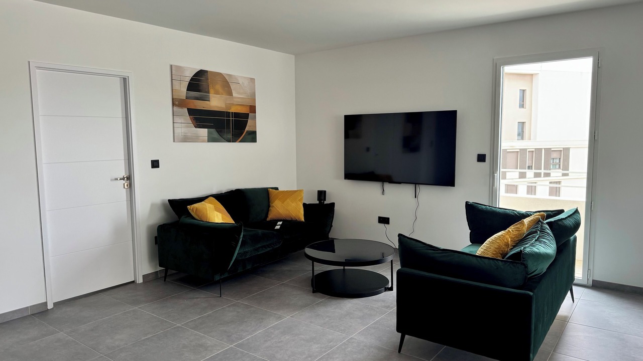 Photo of Livingroom in Aiguerelles