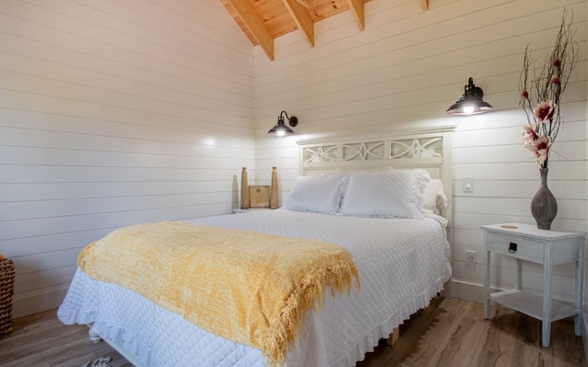 Photo of Bedroom in Whitestone