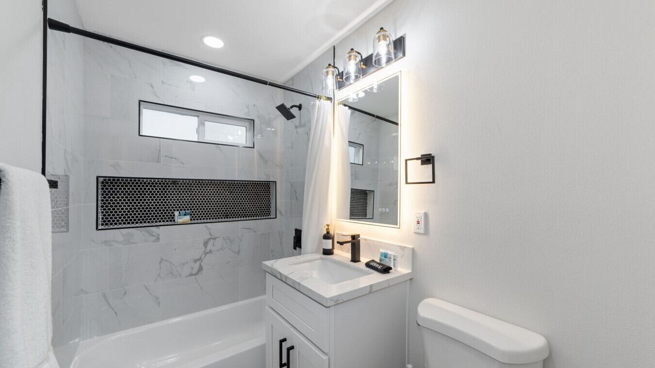Photo of Bathroom in Bay Ho