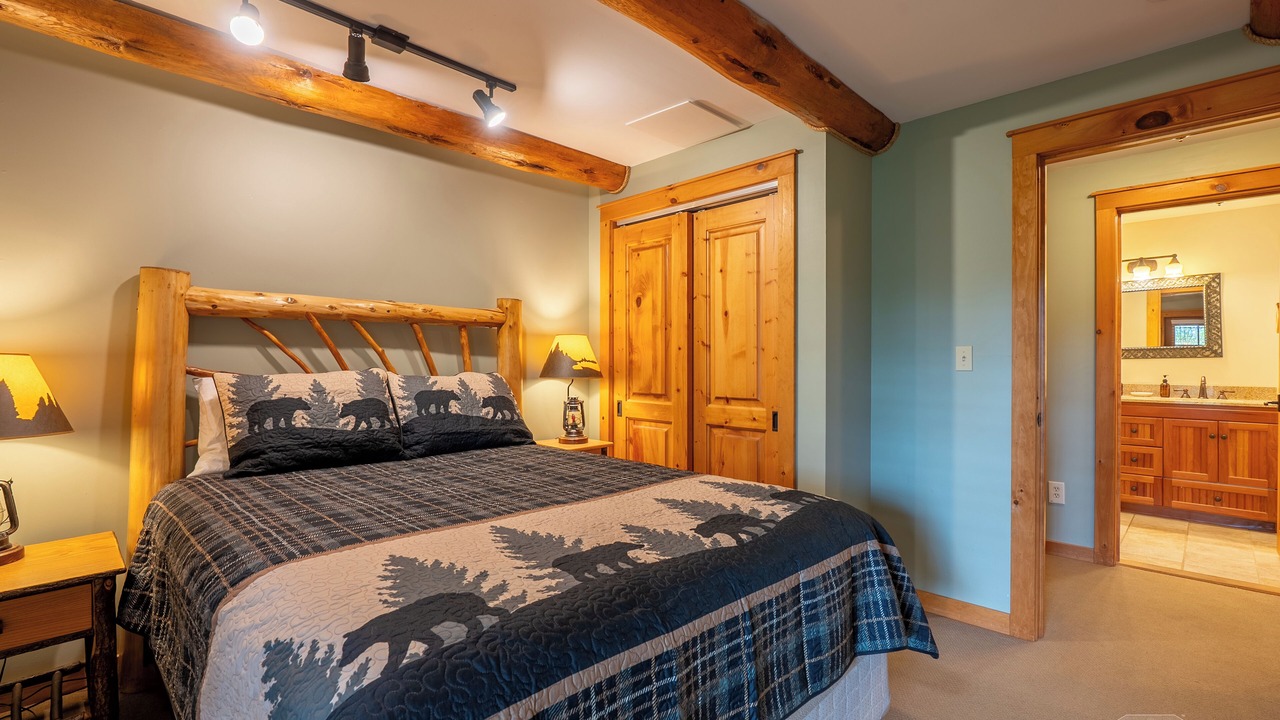 Photo of Bedroom in Saranac Lake