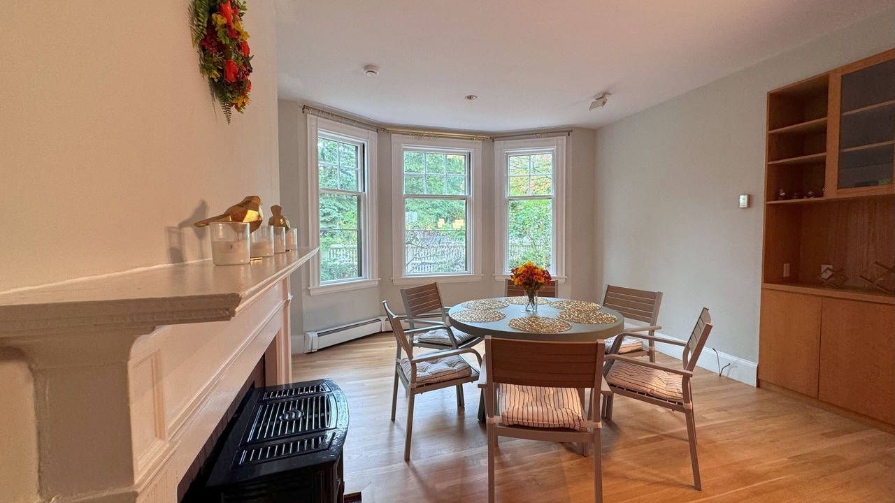 Photo of Others in Mid-Cambridge