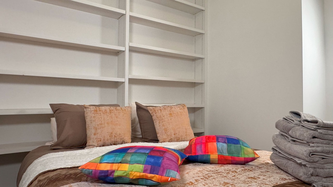 Photo of Bedroom in Mid-Cambridge