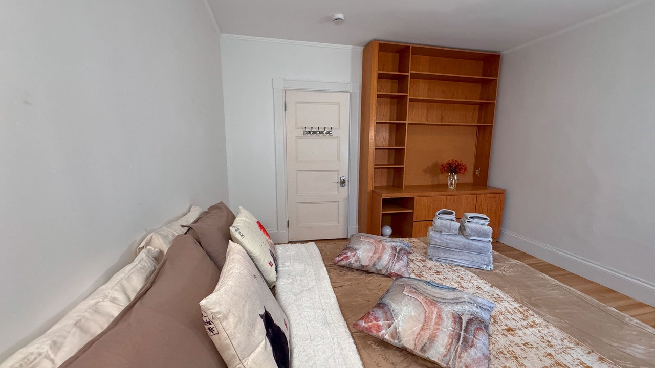 Photo of Bedroom in Mid-Cambridge