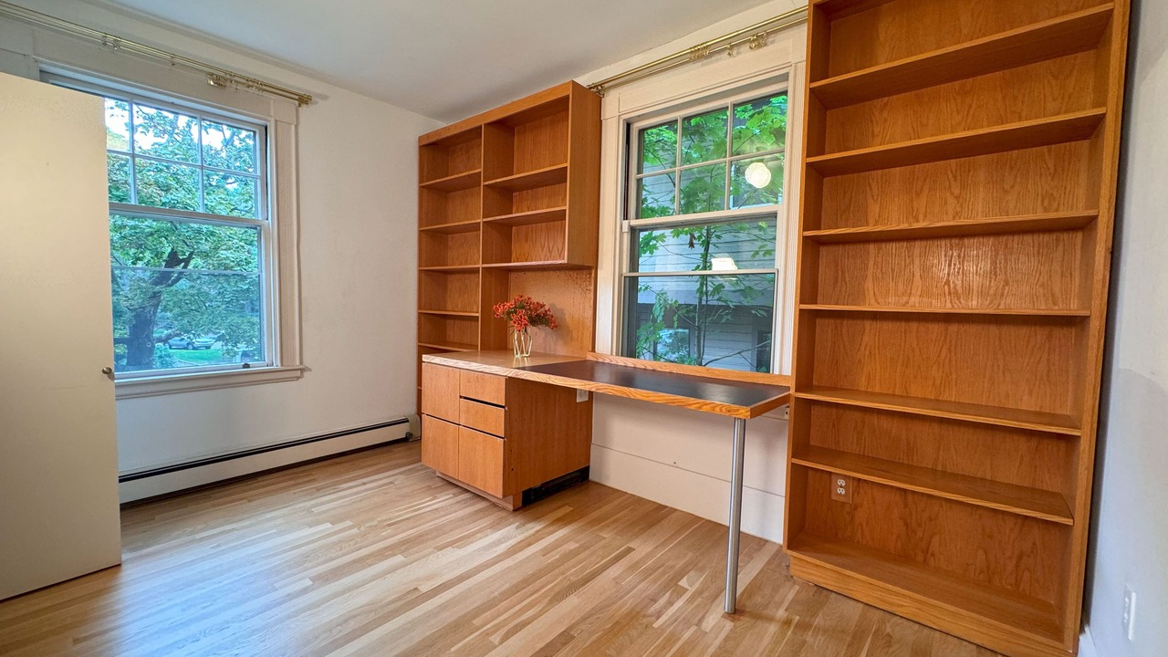 Photo of Others in Mid-Cambridge