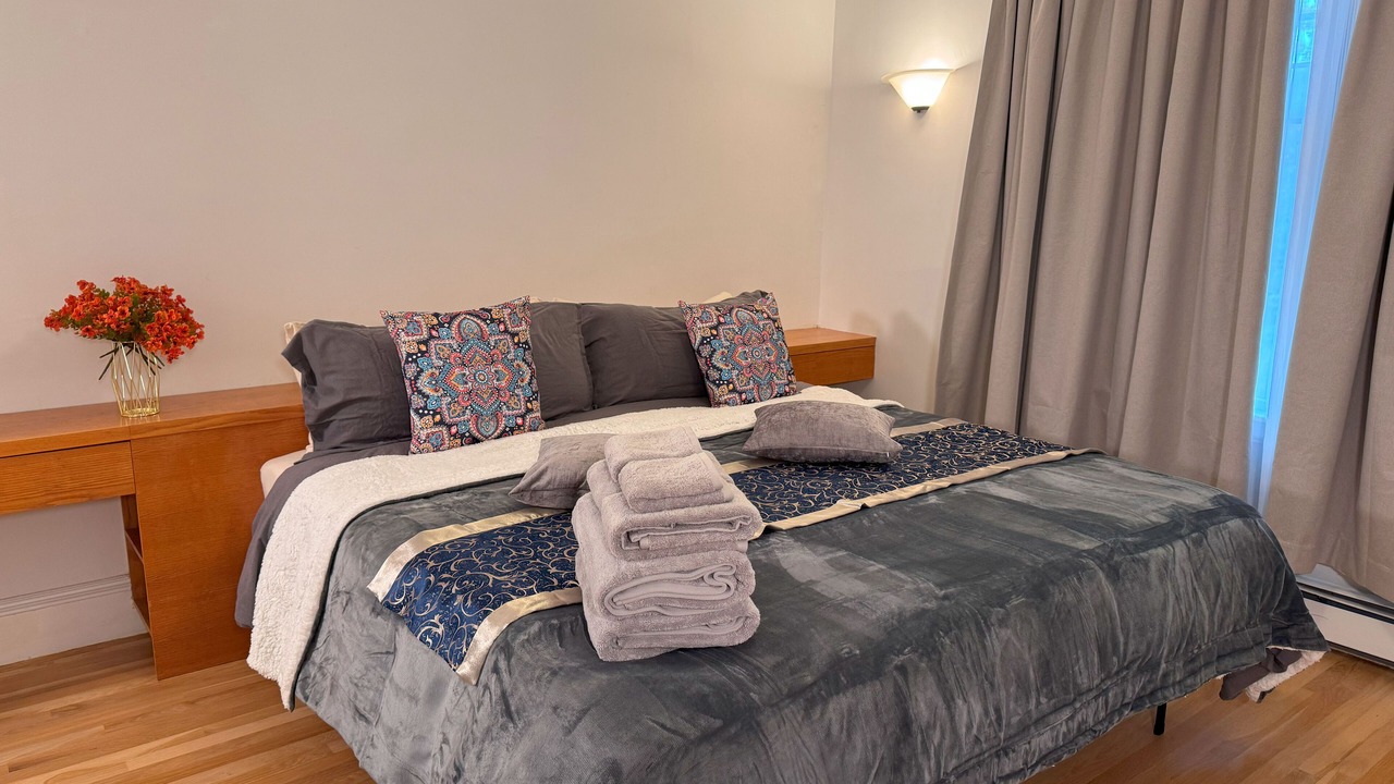 Photo of Bedroom in Mid-Cambridge