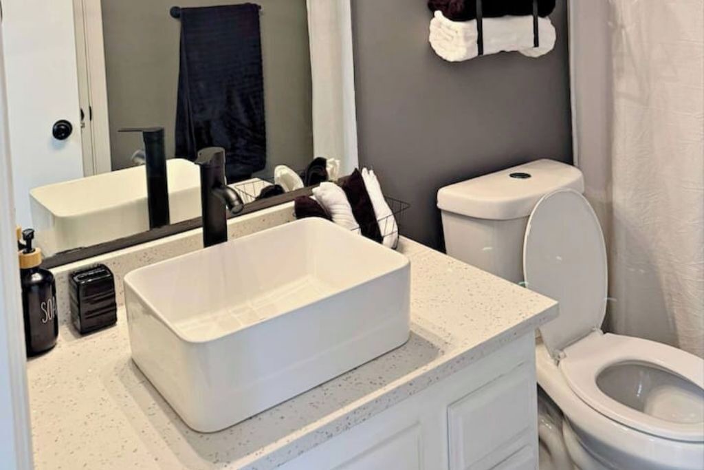 Photo of Bathroom in Morrow