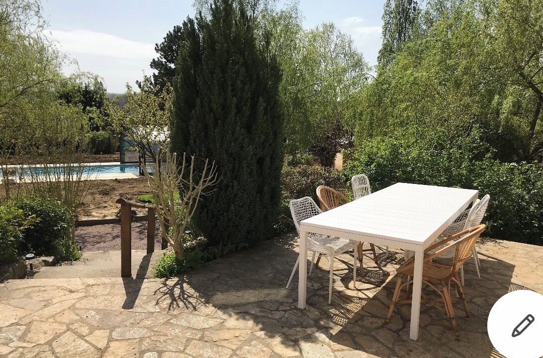 Photo of Outdoor in Saint-Arnoult