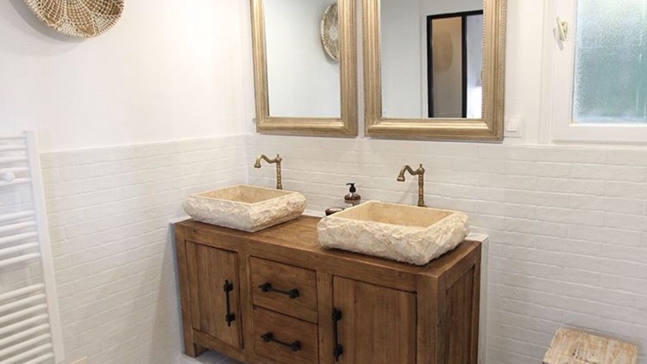 Photo of Bathroom in Saint-Arnoult