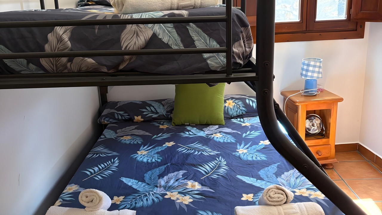 Photo of Bedroom in Sort