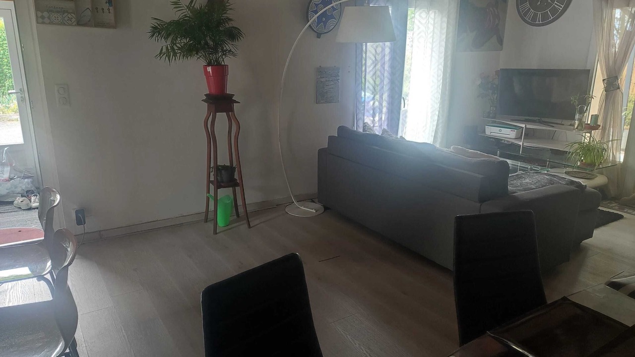 Photo of Livingroom in Comps-la-Grand-Ville