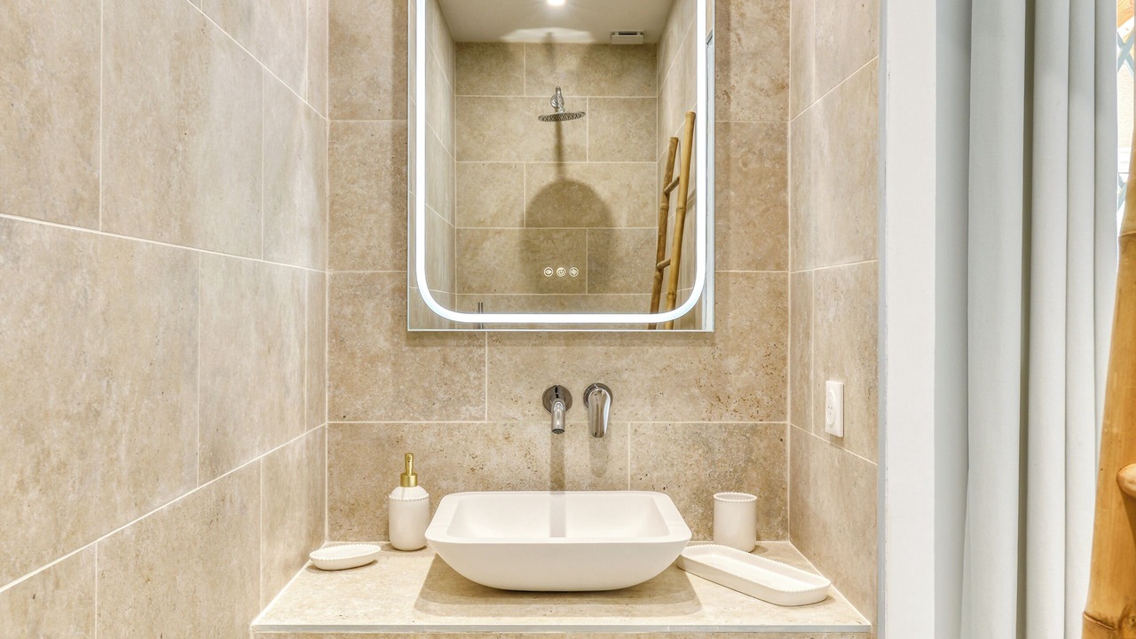 Photo of Bathroom in Fitou