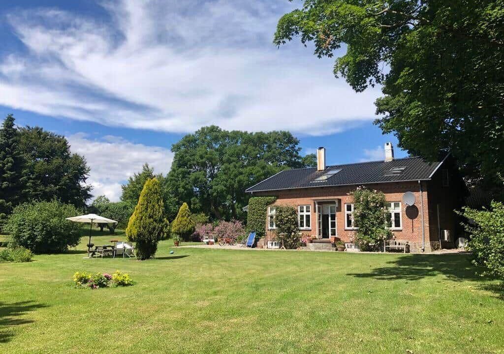 Photo of Outdoor in Busene