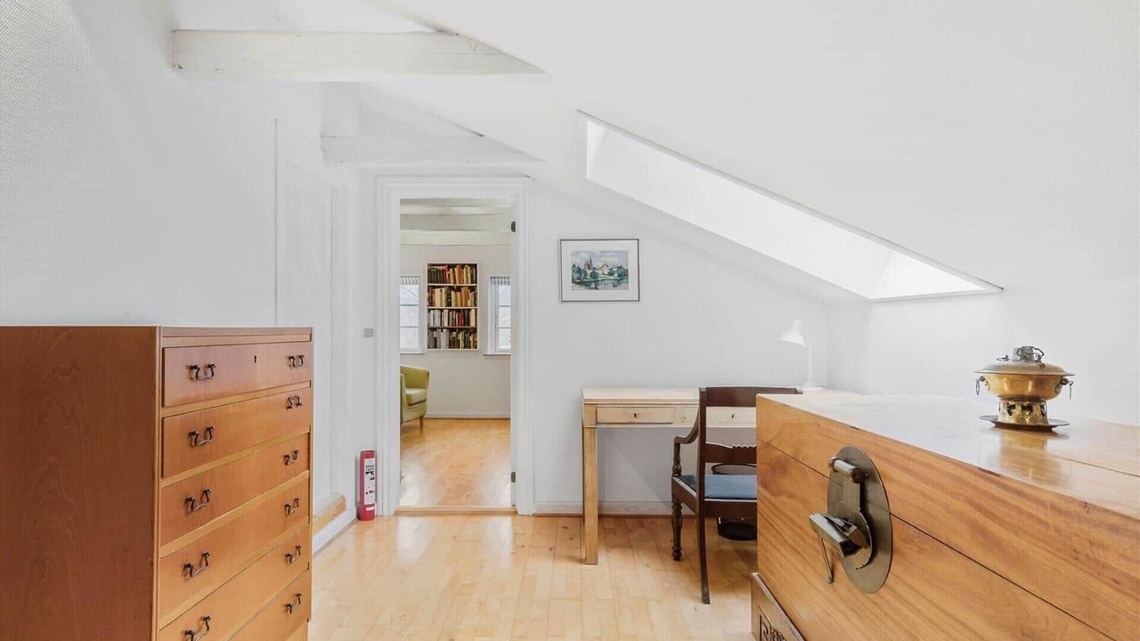 Photo of Others in Busene