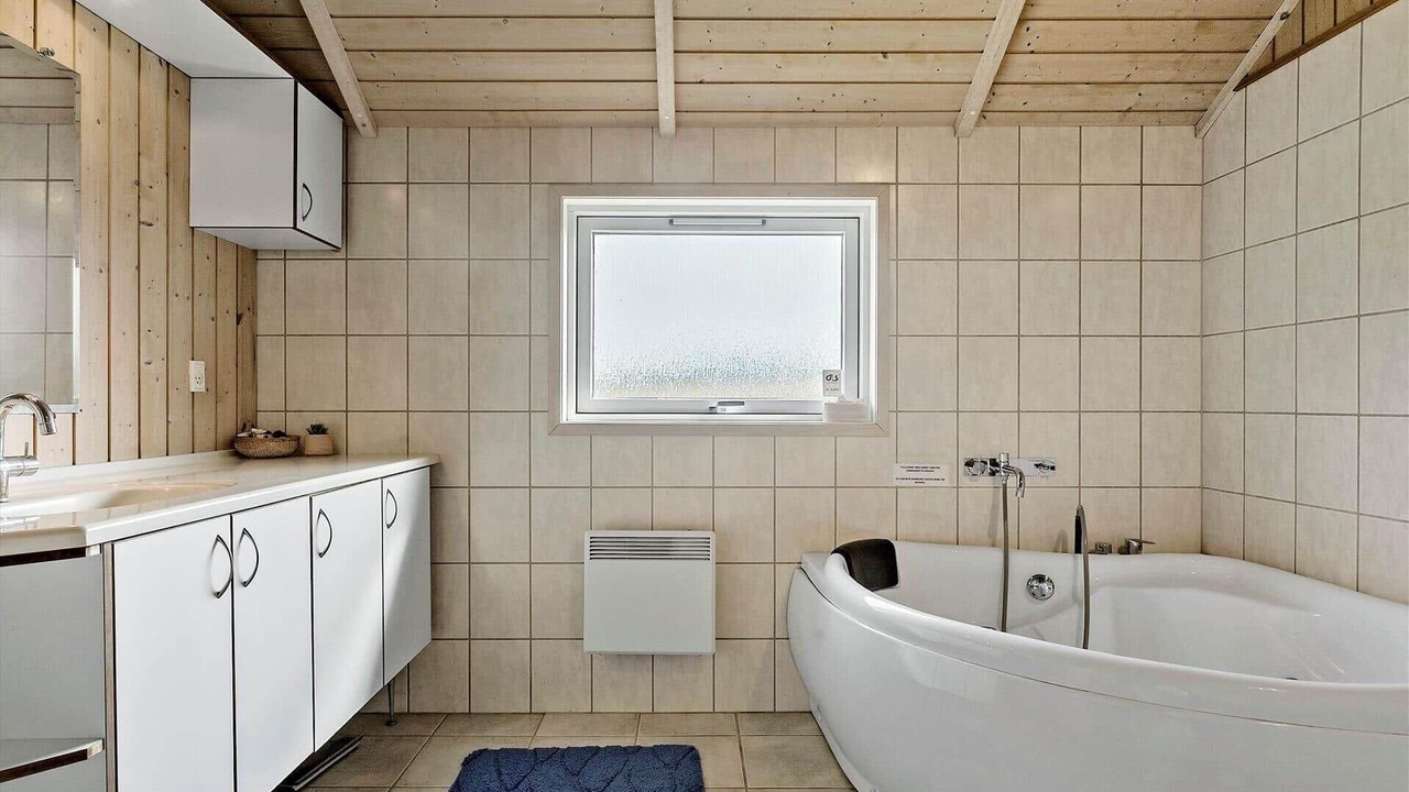 Photo of Bathroom in Bog By