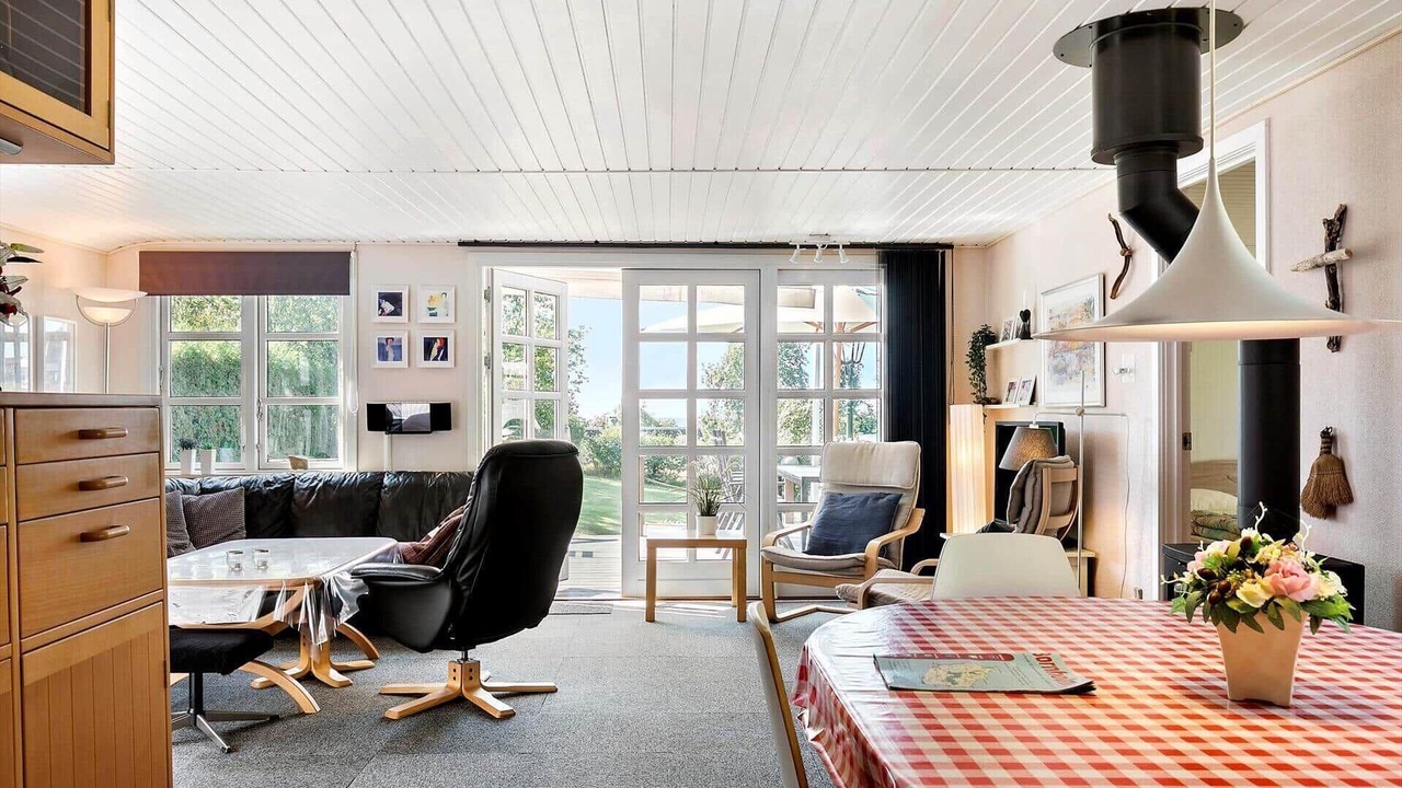 Photo of Others in Boderne