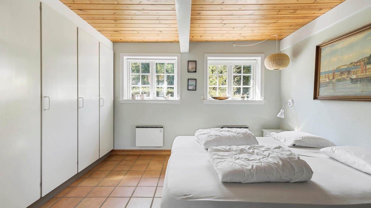 Photo of Bedroom in Listed