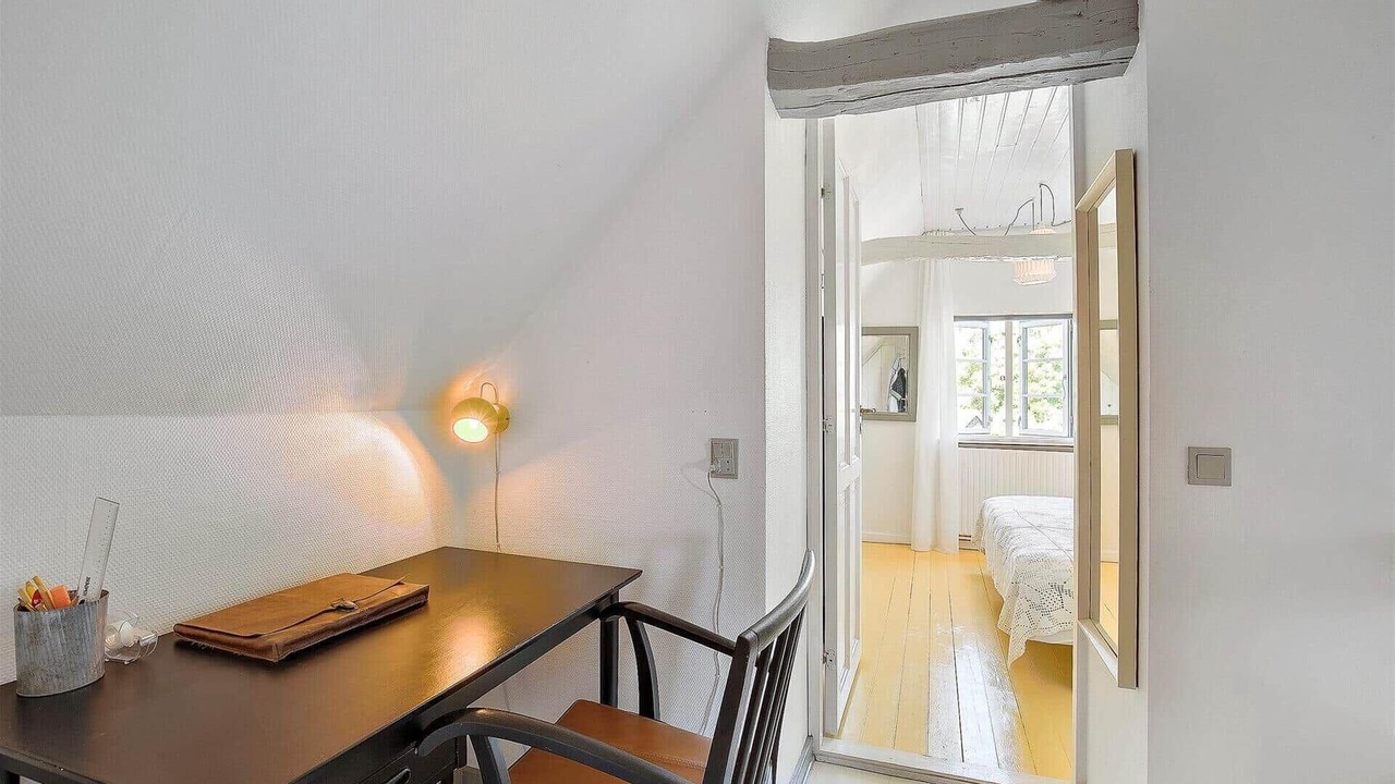 Photo of Bedroom in Listed
